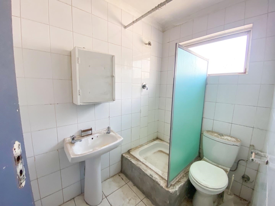 To Let commercial Property for Rent in Salt River Western Cape